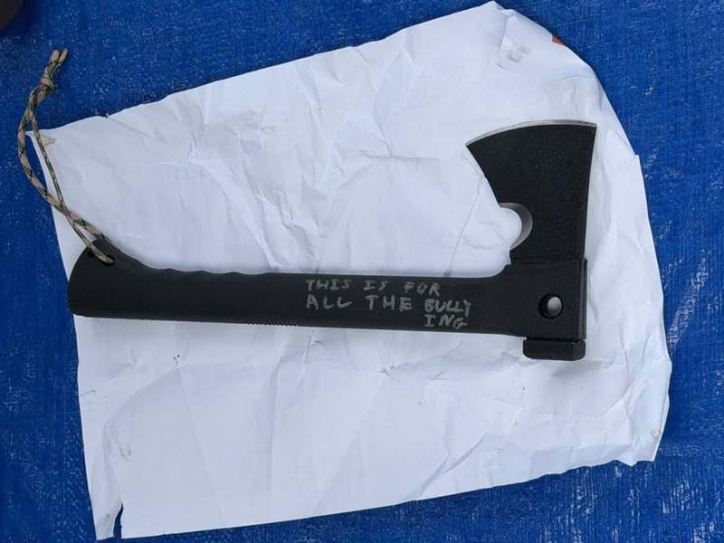 File:PolicePhotoEverest Hachet.png