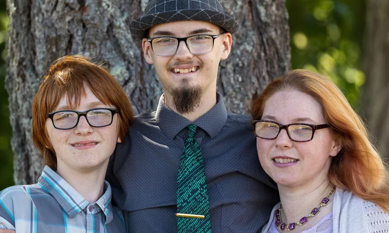 File:Classiccrt's family.png