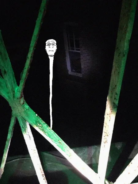 File:Plier peep.png